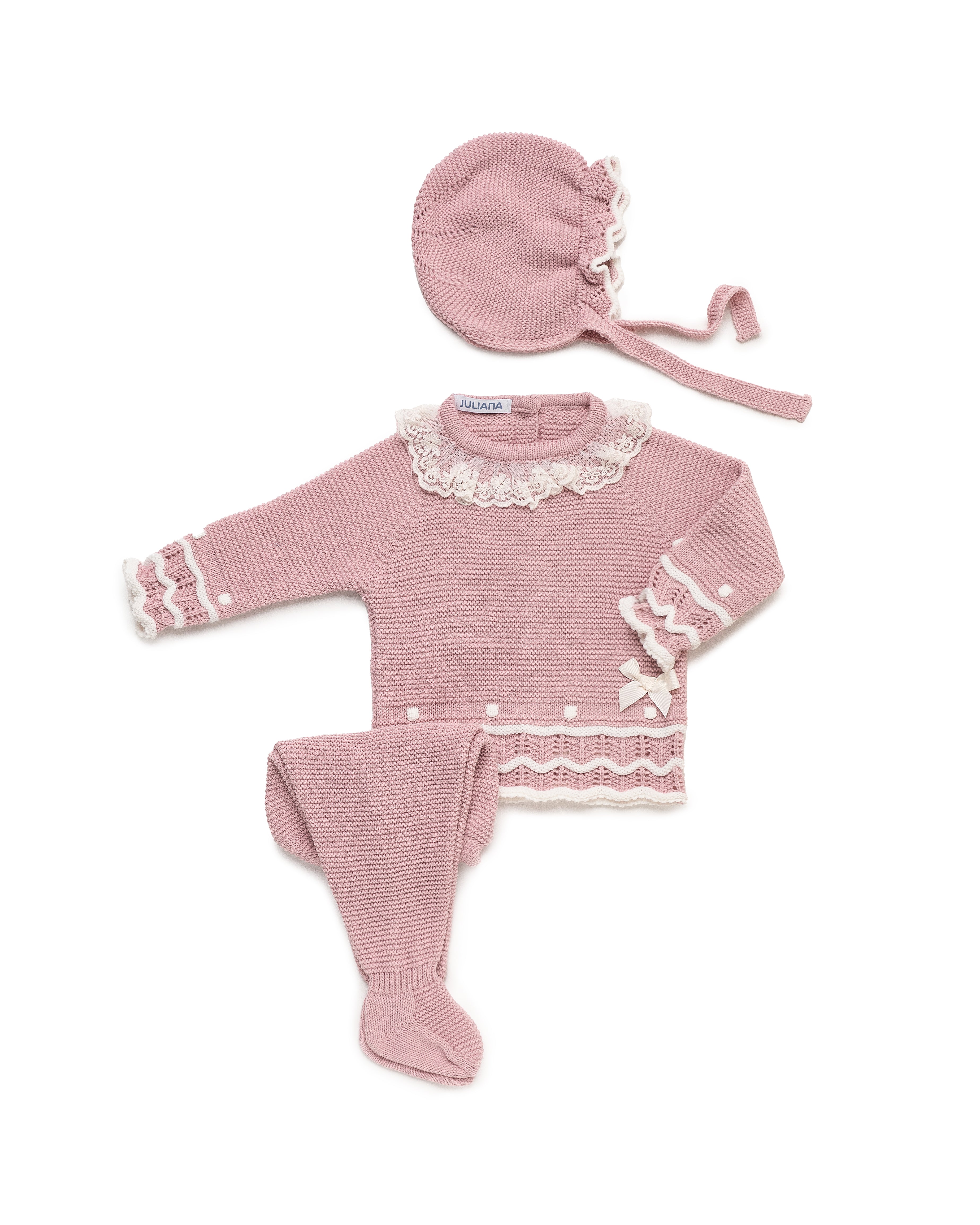 4-Piece Newborn Set with Openwork and Wave Details Including Matching Blanket